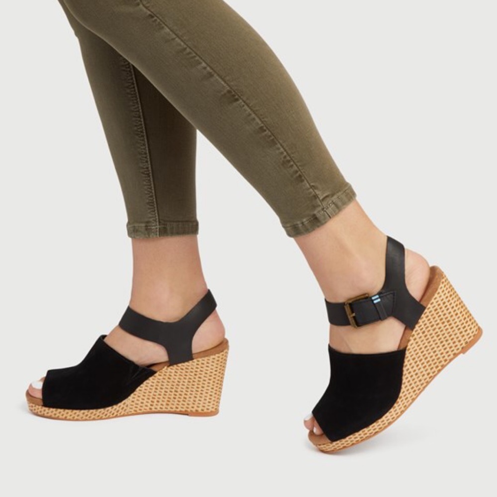 Toms Tropez Black Suede size 10 peep toe